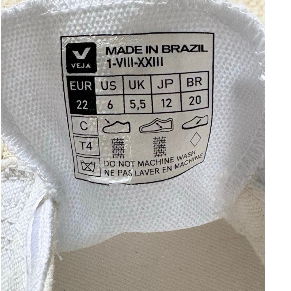 VEJA Small Ollie Canvas White Sneakers Toddler Size 6 - Picture 10 of 11